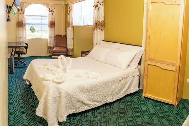Room 3 of 12