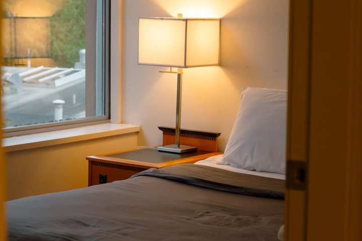Room 25 of 80