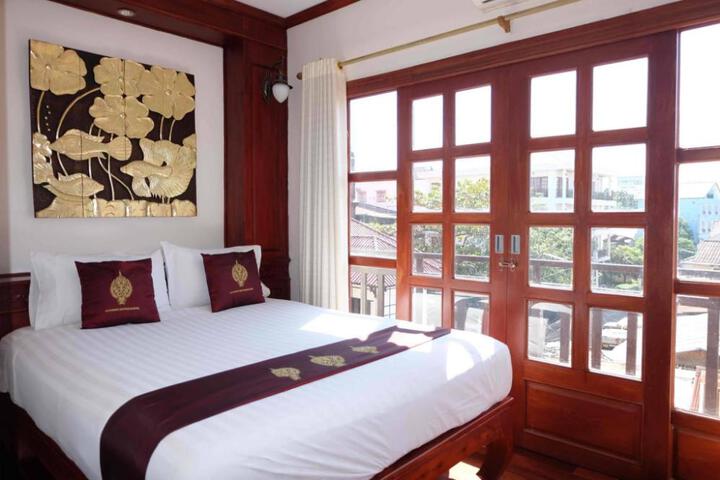 Manorom Boutique Hotel