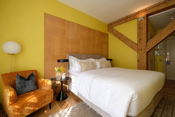 Room 42 of 115