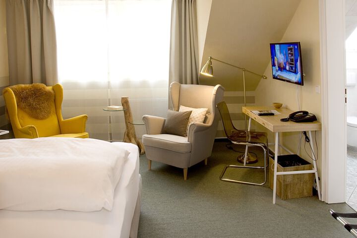 Room 12 of 75