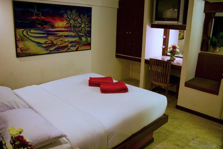 Room 7 of 31