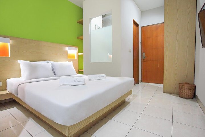 Room 6 of 21