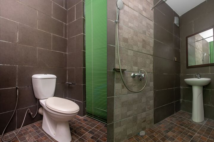 Room 17 of 22