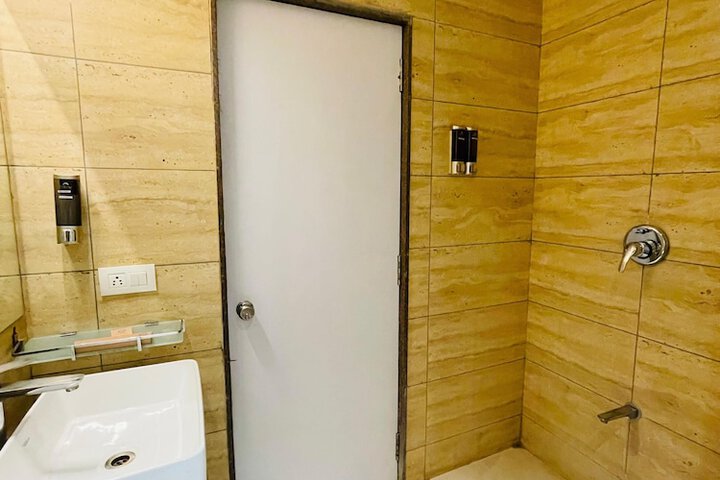 Room 26 of 31