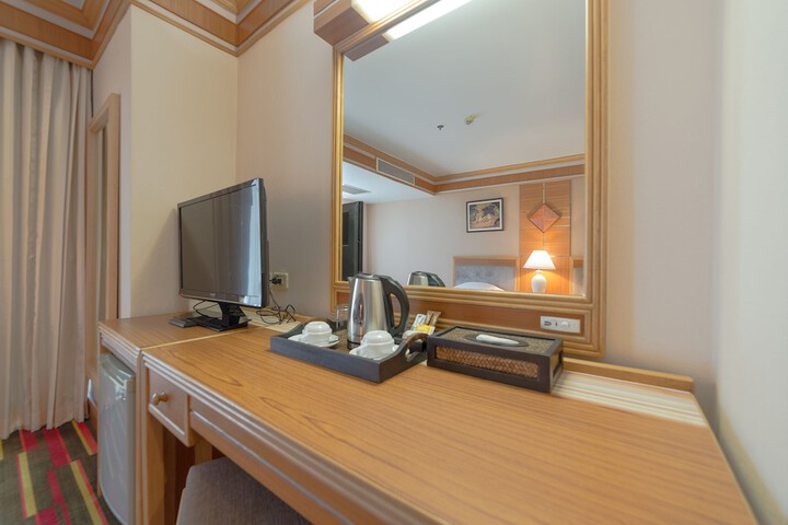 Room 26 of 104