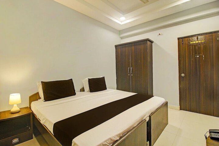 Room 6 of 23