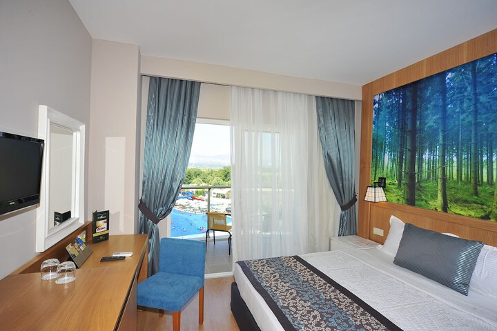 Room 38 of 82
