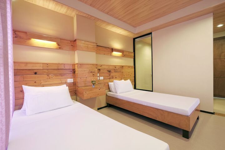 Room 3 of 36