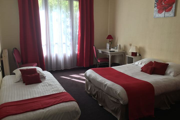 Room 17 of 39