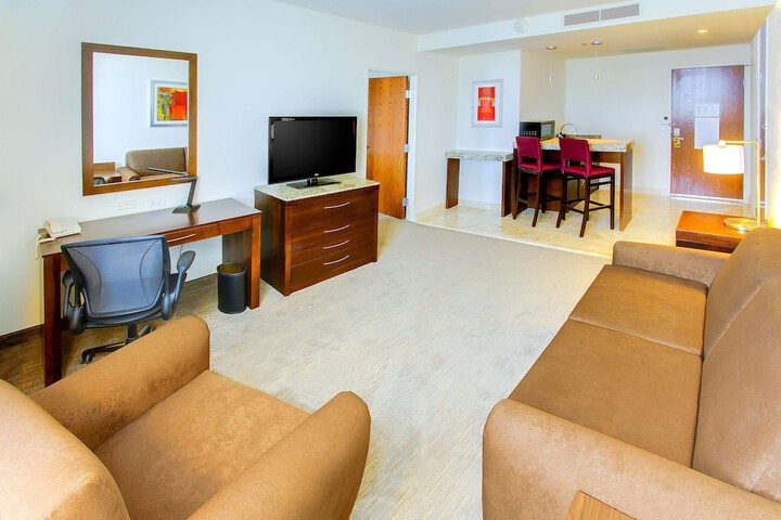 Room 10 of 29