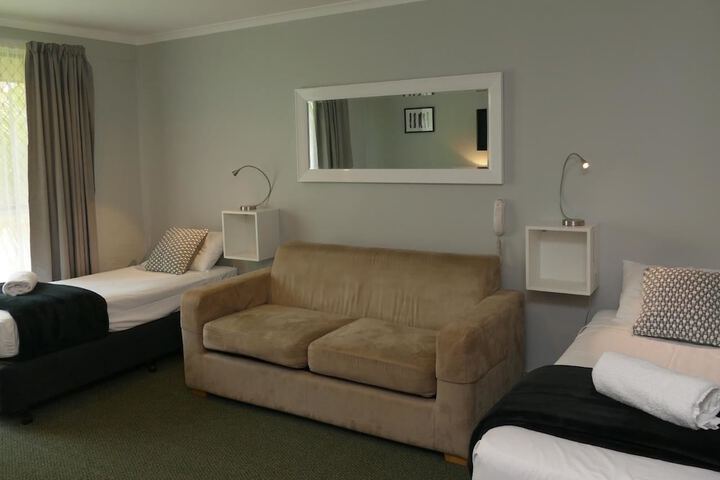 Room 29 of 75