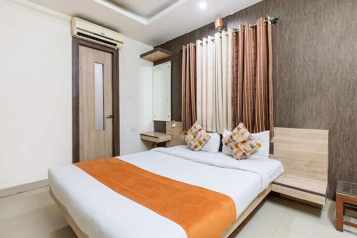 Room 9 of 23