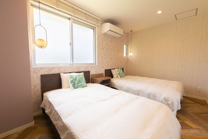 Room 15 of 99