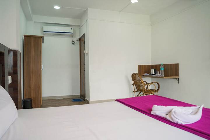 Room 42 of 86