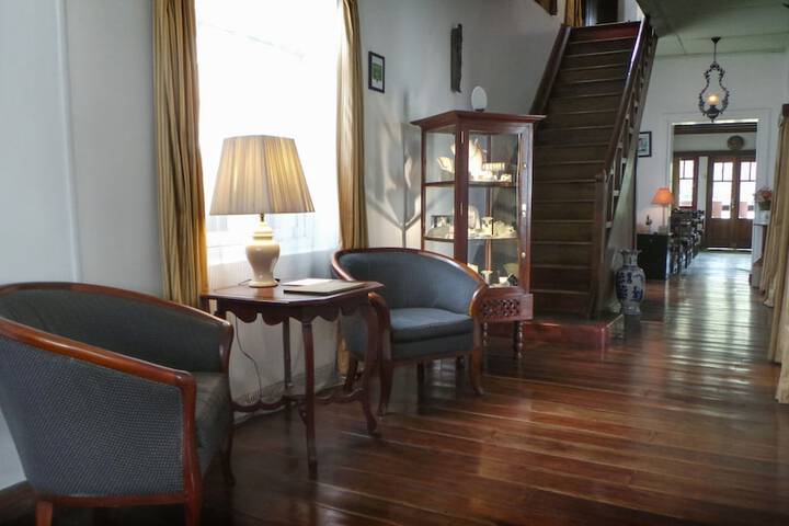 Hotel Interior 4 of 31