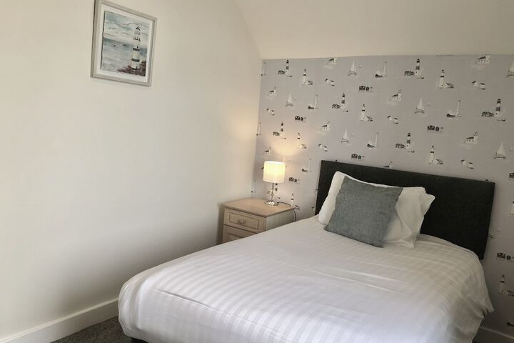 Room 12 of 43