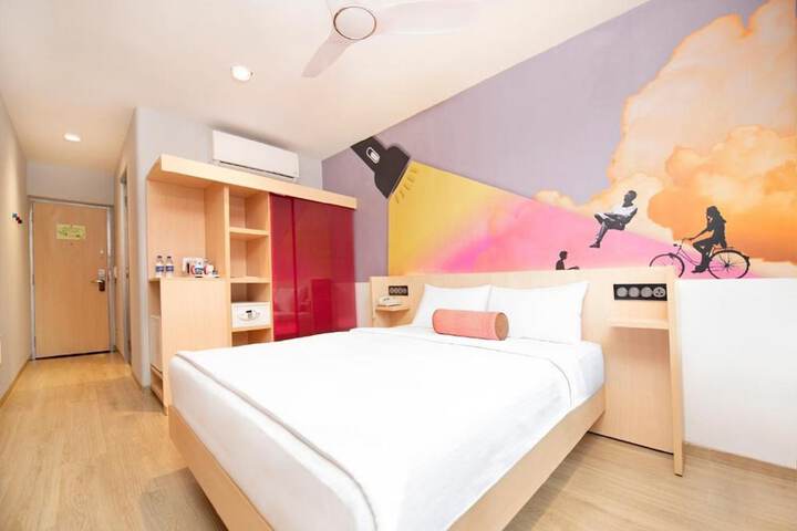 Room 6 of 35