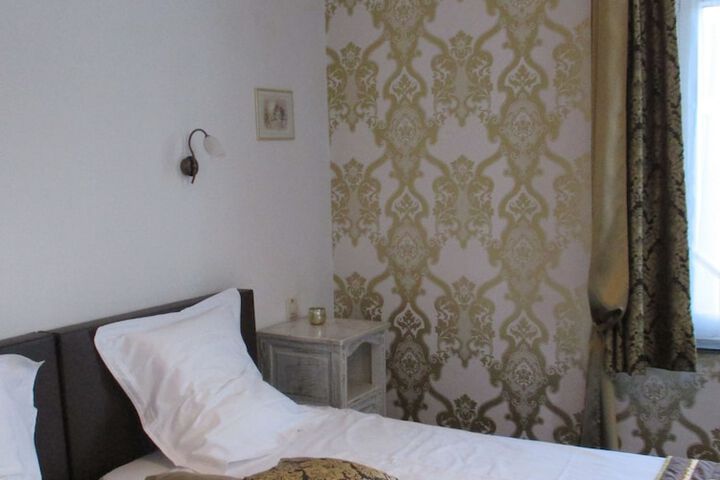 Room 3 of 14