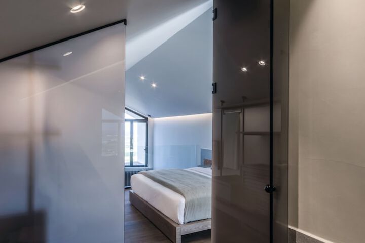 Room 101 of 166