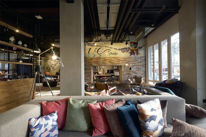 Guest Lobby