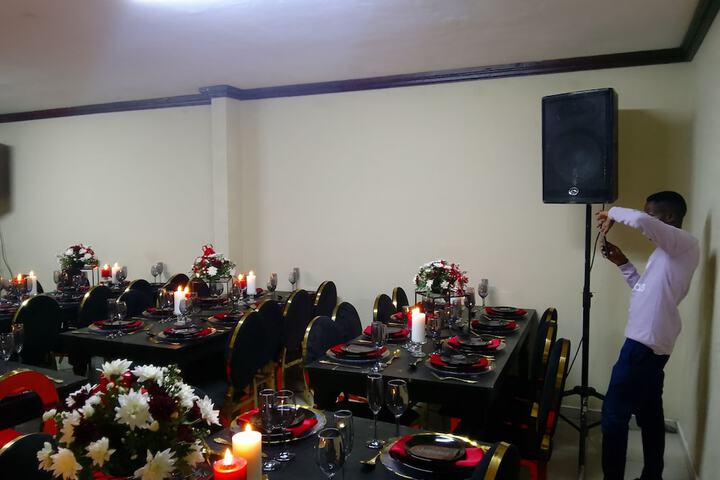 Room 15 of 28