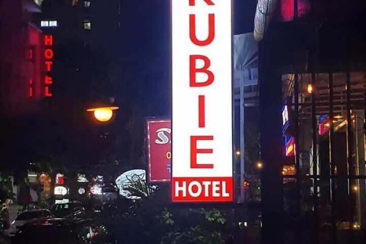 Rubie Hotel