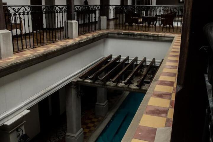 Pools & Facilities
