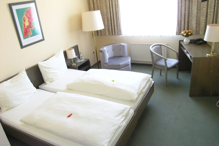 Room 61 of 89