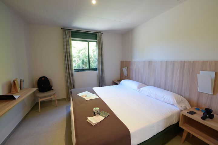 Room 7 of 33