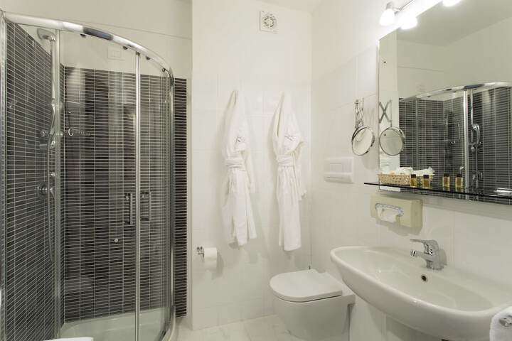 Bathroom Interior Photo