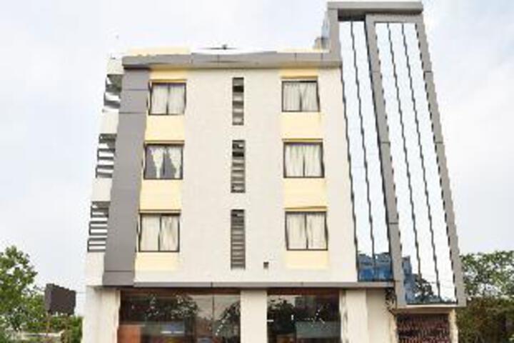 OYO 9204 Hotel Anant Palace