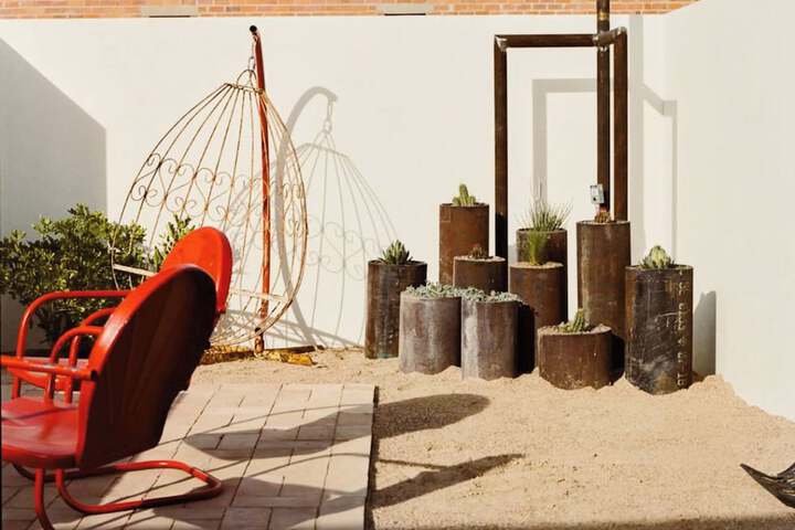 Hotel Exterior 66 of 79