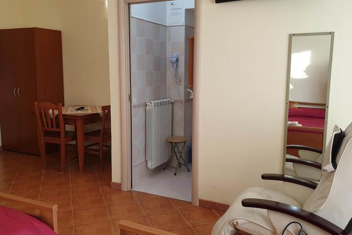 Room 9 of 65