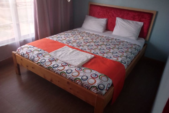 Room 6 of 23