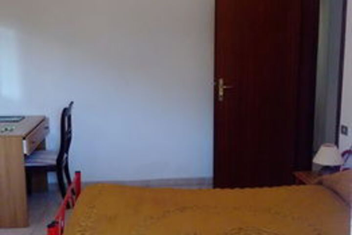 Room 4 of 24