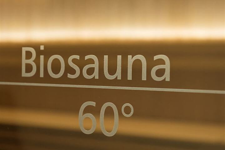 Spa 28 of 46