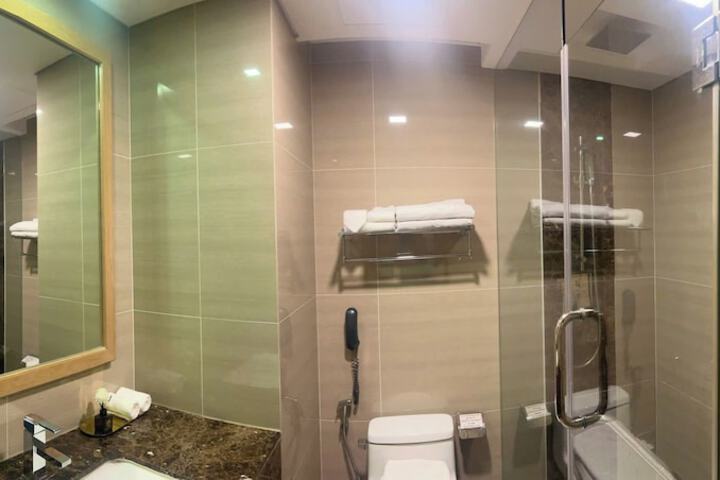 Room 20 of 79