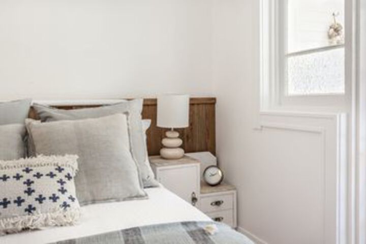 Room 5 of 20