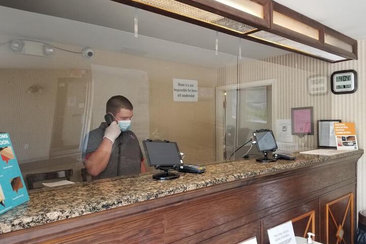 Entrance & Lobby