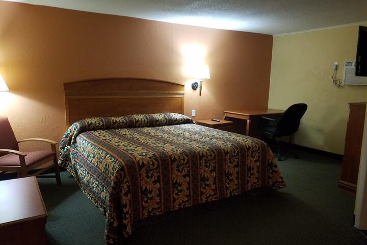Room 18 of 27