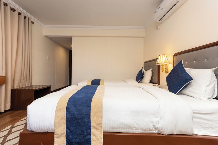 Room 32 of 91