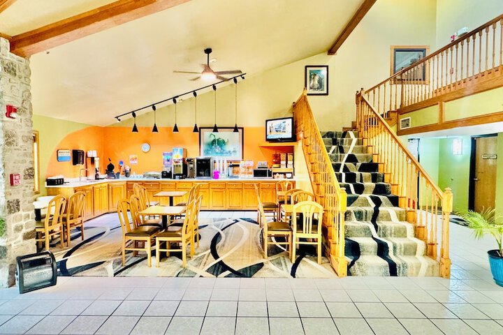 Breakfast/Coffee Service 53 of 64