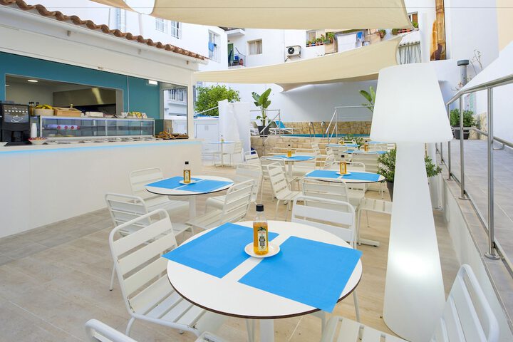 Pool Hotel