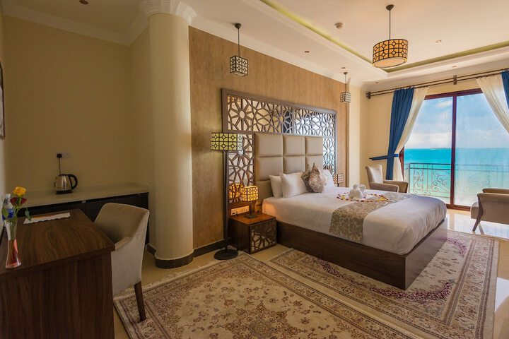Room 20 of 115
