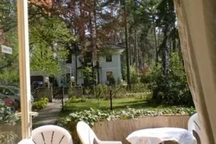 HOTEL-PENSION KAROLINENHOF