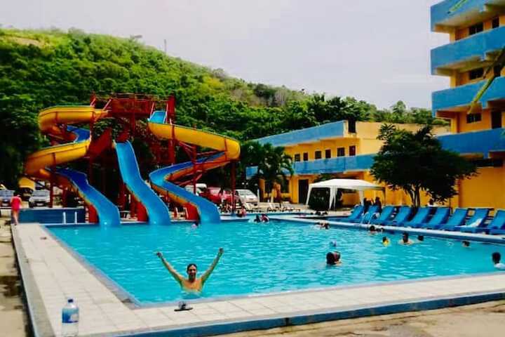 Pool 20 of 27