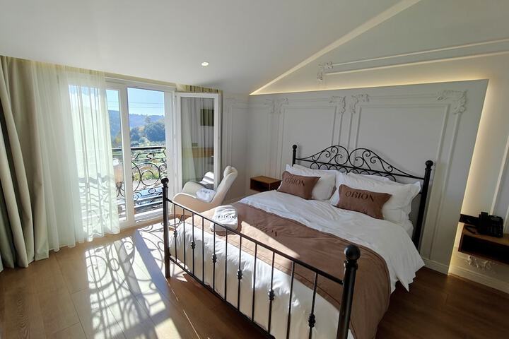 Room 27 of 55