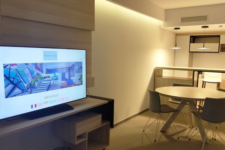 Room 20 of 158