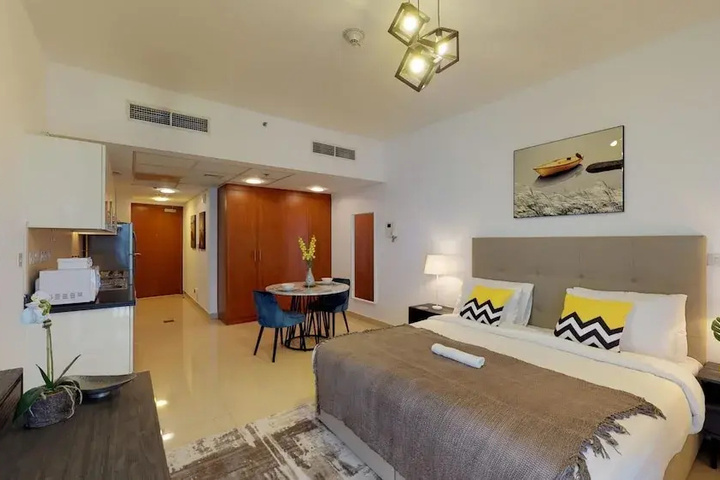 Room 7 of 24